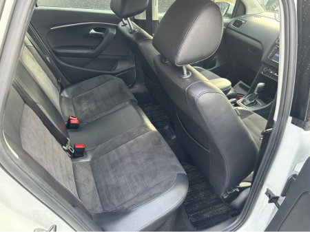 2017 Volkswagen Polo Vw Polo 1.2 tsi petrol, auto, loads of extras thumbnail