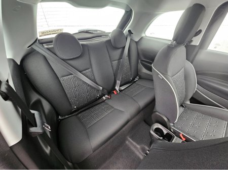 2025 Fiat 500e - thumbnail 8