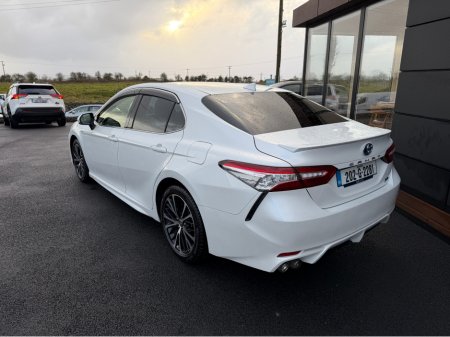 2020 Toyota Camry - thumbnail 11