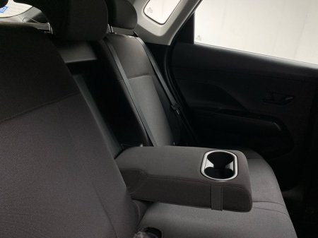 2024 Hyundai Kona 1.6 HYBRID Signature Auto €25,995 thumbnail