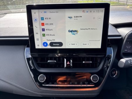 2025 Toyota Corolla - thumbnail 16