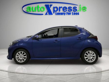 2023 Toyota Yaris - thumbnail 7