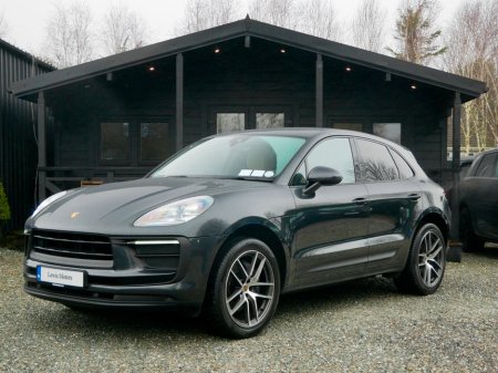 2023 Porsche Macan Macan T €69,950 thumbnail