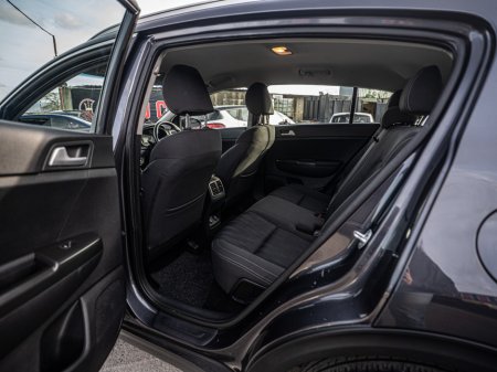 2016 Kia Sportage - thumbnail 27