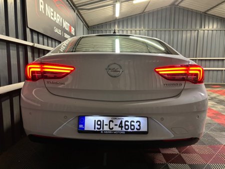 2019 Opel Insignia 1.6 (136PS) Turbo D ecoTEC SC €12,950 thumbnail