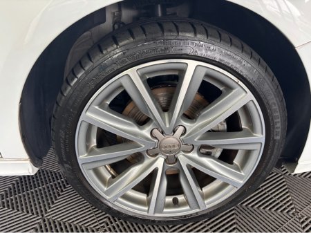 2014 Audi A1 - thumbnail 5