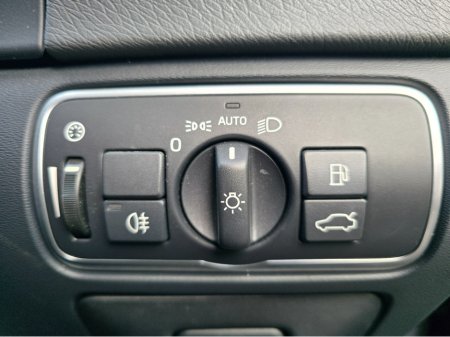 2018 Volvo S60 - thumbnail 16