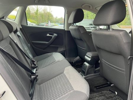 2017 Volkswagen Polo - thumbnail 8