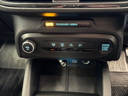 2025 Ford Focus 1.0 ST LINE X *JUST IN* €100 P/W €29,995 thumbnail
