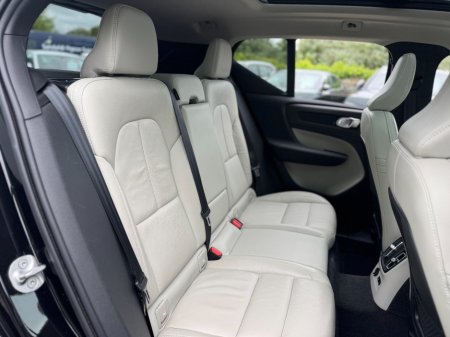 2022 Volvo XC40 - photo 18