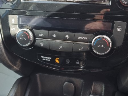 2017 Nissan Qashqai - thumbnail 21