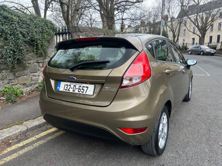 2013 Ford Fiesta - thumbnail 8