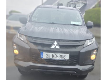2021 Mitsubishi L200 SUPERCHARGER BUSINESS 6MT 4DR 2.5 DID CR 4WORK €33,950