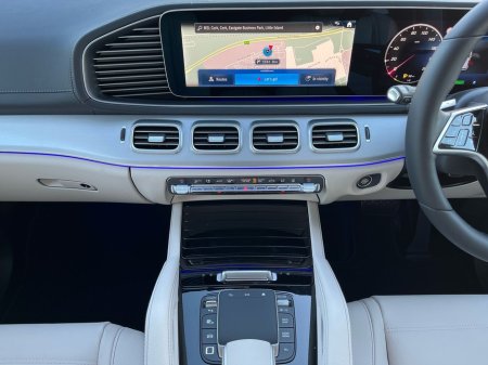 2026 Mercedes-Benz GLE Class 350DE 4MATIC AMG Line PHEV SUV €110,999 thumbnail