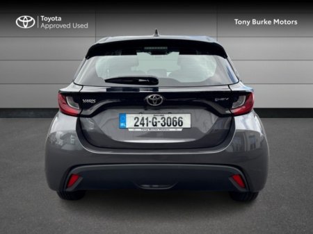 2024 Toyota Yaris - thumbnail 6