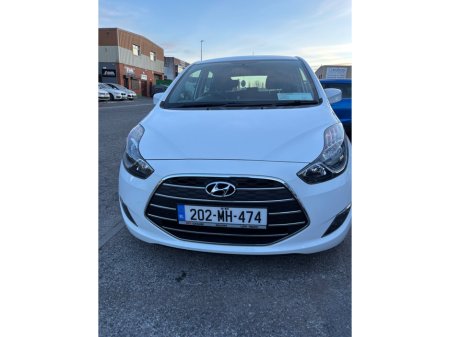 2020 Hyundai ix20 - thumbnail 4