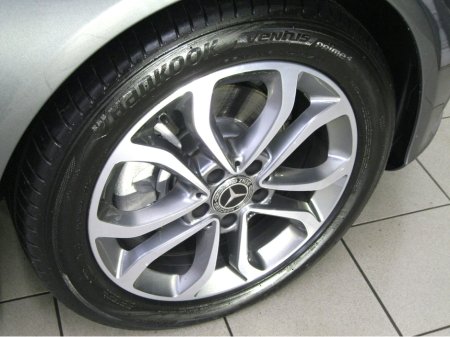 2017 Mercedes-Benz C Class 180 D AVANTGARDE AUTO 4DR €15,950 thumbnail