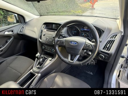 2015 Ford Focus - thumbnail 8