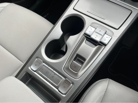 2023 Hyundai Kona KAUAI PREMIUM 64KWH EV //FULL LEATHER//HEATED SEATS AND STEERING WHEEL//REVERSE CAMERA//SAT NAV//KRELL SOUND SYSTEM// €23,950 thumbnail