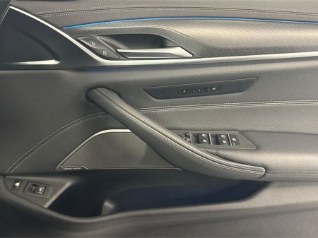 2021 BMW 5 Series G31 E M SPORT TOURING**NEW 20"ALLOYS**HEATED STEERING WHEEL**FRONT HEATED ELECTRIC MEMORY SEATS**HEADS UP DISPLAY**TOUCH SCREEN MEDIA DISPLAY**BLACK LEATHER INTERIOR**HARMON KARDON**REVERSE CAMERA** €32,995 thumbnail