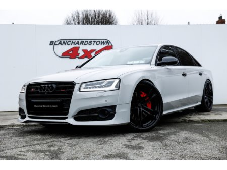 2016 Audi S8 - thumbnail 5