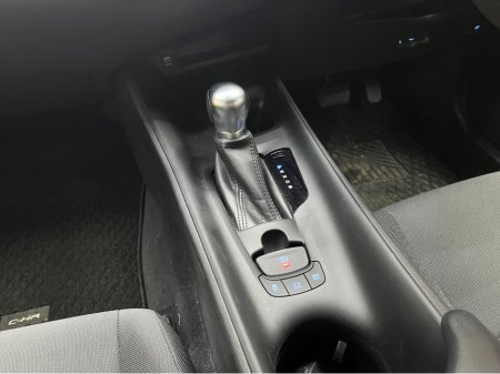 2020 Toyota C-HR - thumbnail 17