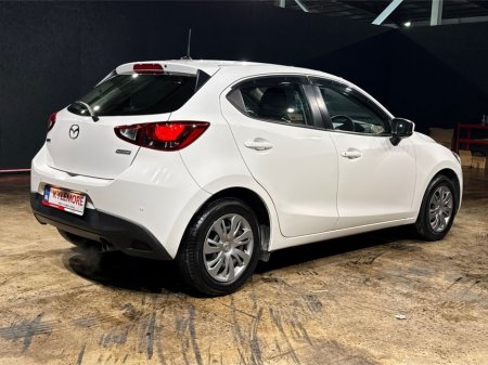 2018 Mazda Demio 1.3L SKYACTIV AUTOMATIC - MULTI FUNCTION STEERING WHEEL - HEATING / AC CONTROLS €12,950 thumbnail