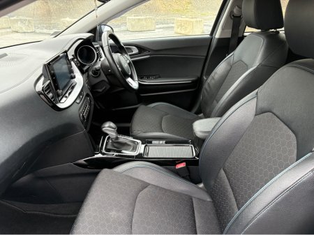 2022 Kia Ceed - thumbnail 21