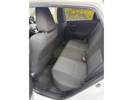 2015 Toyota Auris - thumbnail 6