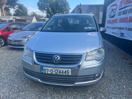 2007 Volkswagen Touran 2.0 TDi 140 BHP Trendline €2,999