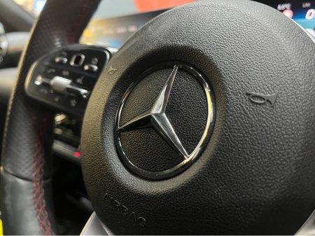 2020 Mercedes-Benz A Class 2020 MERCEDES-BENZ A200D AMG LINE 2.0 AUTOMATIC / CRUISE CONTROL / REVERSE CAMERA / ELECTRIC MEMORY & HEATED SEATS / PADDLE SHIFTERS thumbnail