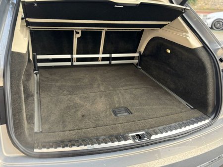 2016 Bentley Bentayga - thumbnail 39