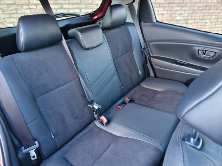 2018 Toyota Yaris AUTOMATIC LOW KMS FINANCE AVAILABLE €11,995 thumbnail