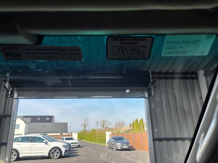 2016 Toyota Hilux - thumbnail 11