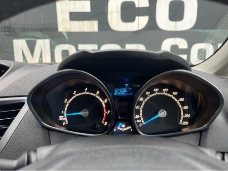 2013 Ford Fiesta - thumbnail 10