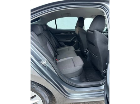 2024 Skoda Octavia OCTAVIA AMB 2.0TDI 115HP €30,995 thumbnail