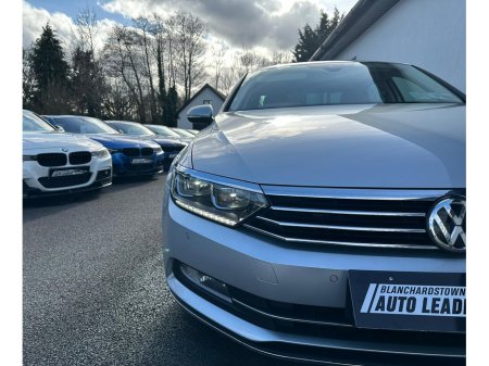 2019 Volkswagen Passat - thumbnail 10