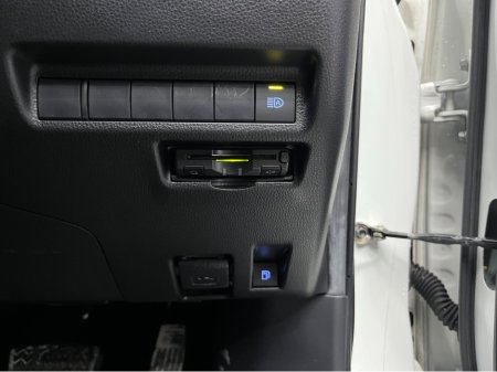 2020 Toyota Rav4 €29950 2020 TOYOTA RAV4 HYBRID X 2.5 AUTOMATIC / CRUISE CONTROL / REVERSE CAMERA AND MORE €29,950 thumbnail