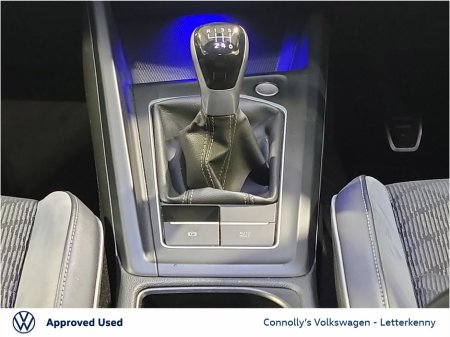 2021 Volkswagen Golf 1.5 TSI 130HP R-Line €25,750 thumbnail