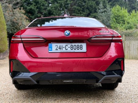 2024 BMW 5 Series - thumbnail 5