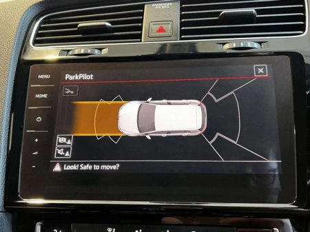 2019 Volkswagen Golf - thumbnail 36