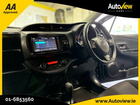 2019 Toyota Yaris - thumbnail 24