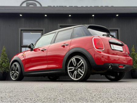 2017 MINI Cooper Black Ed 1.5P €15,750 thumbnail