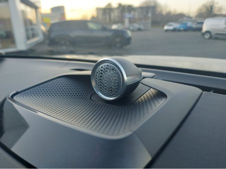 2025 Volvo EX90 TWIN MOTOR PERFORMANCE AWD ULTRA €97,950 thumbnail