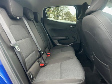 2022 Renault Clio - thumbnail 15