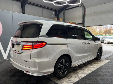 2017 Honda Odyssey €21950 2017 HONDA ODYSSEY 7 SEATER AUTOMATIC HYBRID ABSOLUTE SENSING  2.0 AUTOMATIC / ELECTRIC SEATS / REVERSE CAMERA / CRUISE CONTROL / AUTOMATIC DOORS €21,950 thumbnail