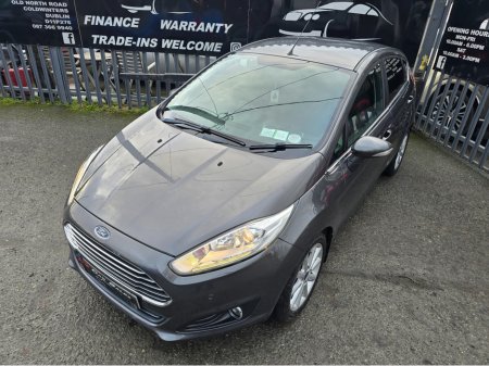 2016 Ford Fiesta - thumbnail 6