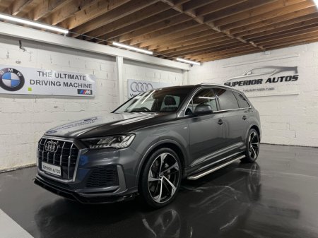 2021 Audi Q7 55 TFSI e S Line €54,995 thumbnail