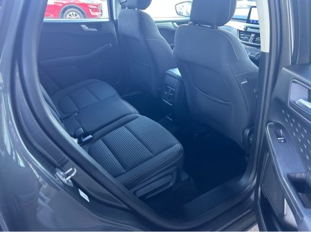 2021 Ford Kuga - thumbnail 2