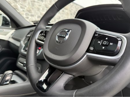 2022 Volvo XC90 - thumbnail 7